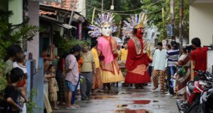 Ondel-Ondel di Persimpangan Jakarta